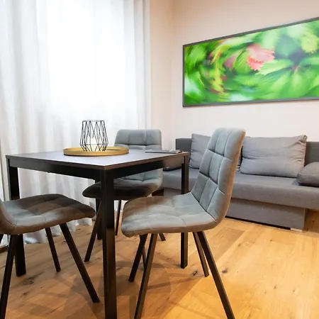 Hanna Apartment *